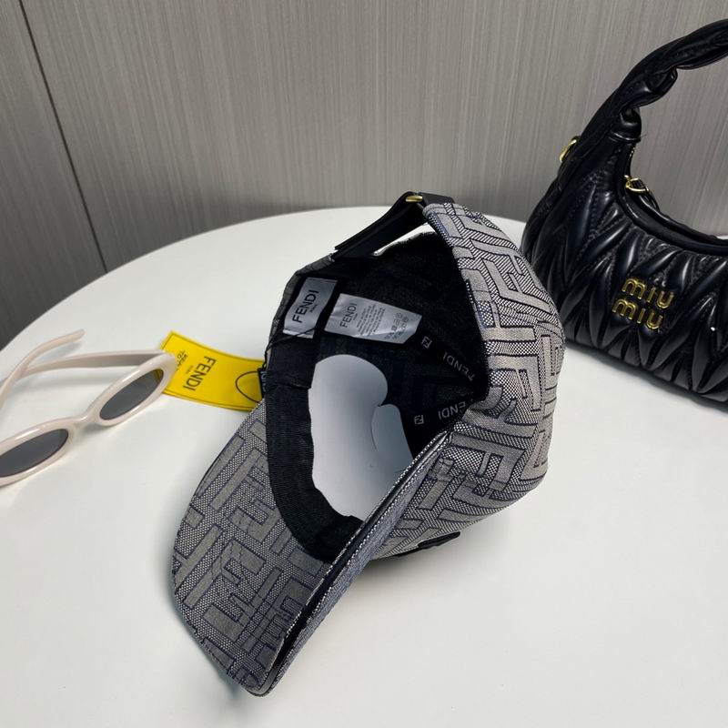 Fendi cap dx (25)