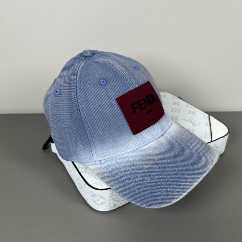 Fendi cap dx (40)