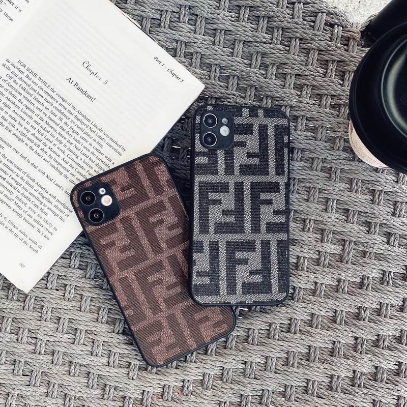 Fendi iphone 15pro max  (1)