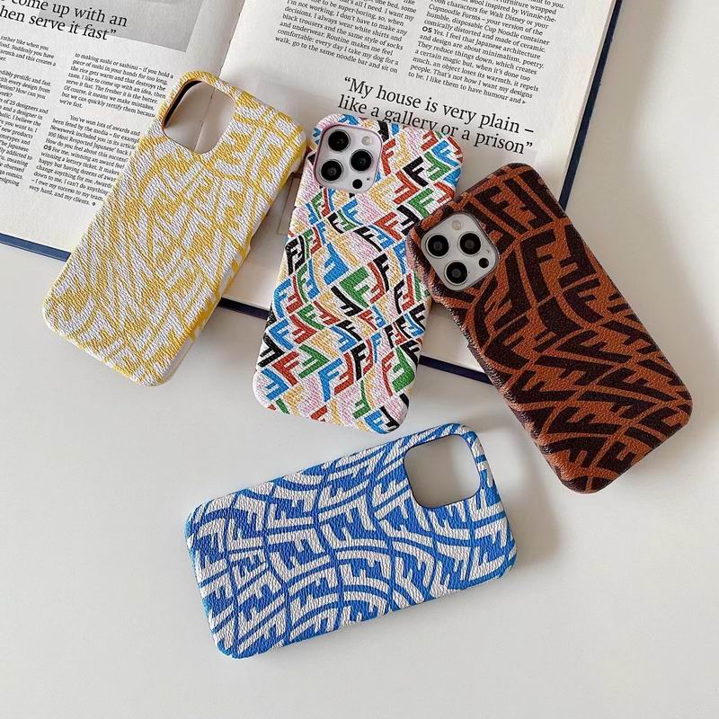 Fendi iphone 16Pro max (2)