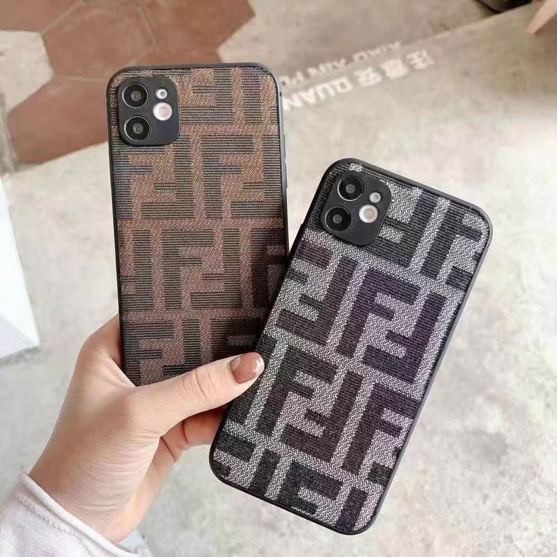 Fendi iphone 16Pro max (4)