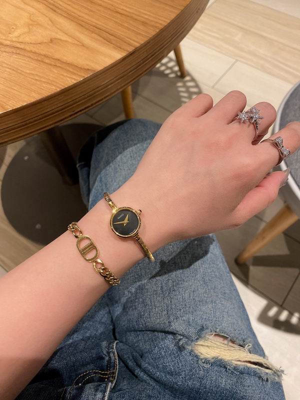 Gucci 23mm 77 (16)