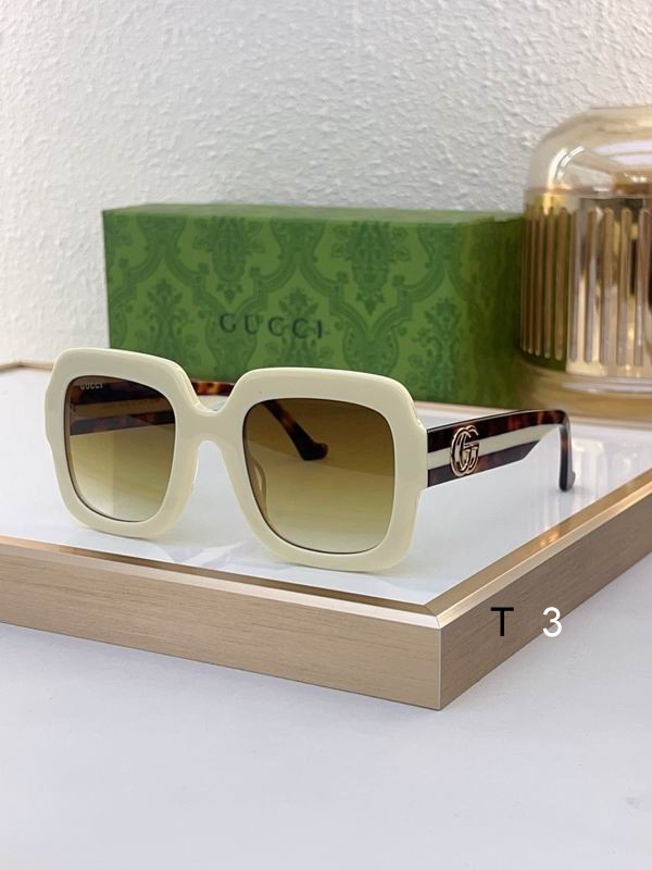 Gucci GG1547 146 0-122 c02