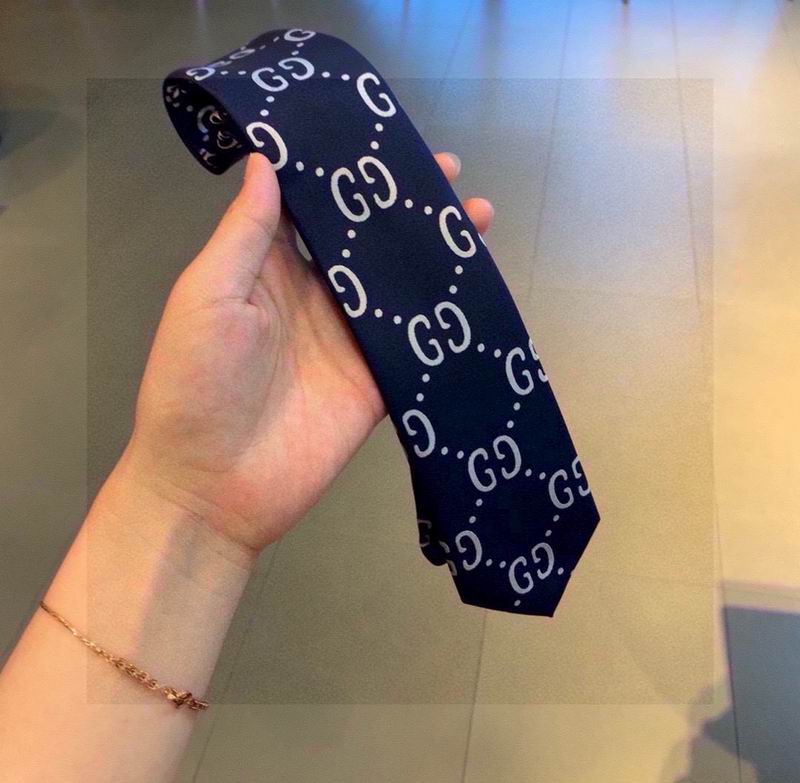 Gucci Tie hm (35)