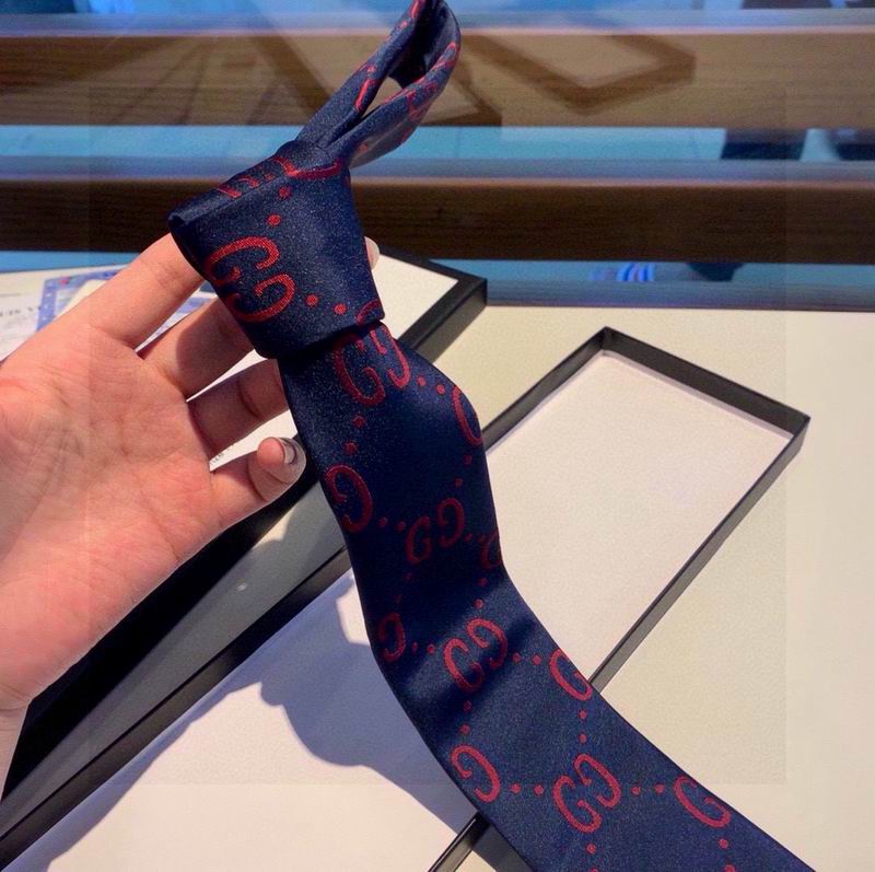 Gucci Tie hm (38)