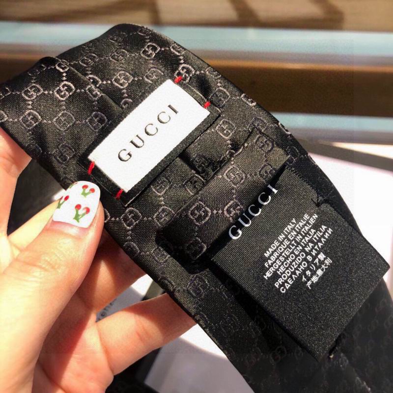 Gucci Tie hm (388)