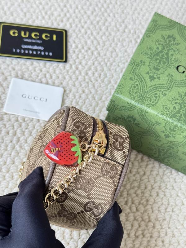 Gucci card bag  (4)