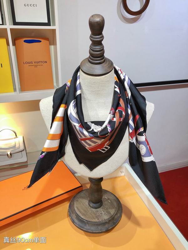 Hermes silk scarf 90X90cm E04 (1)