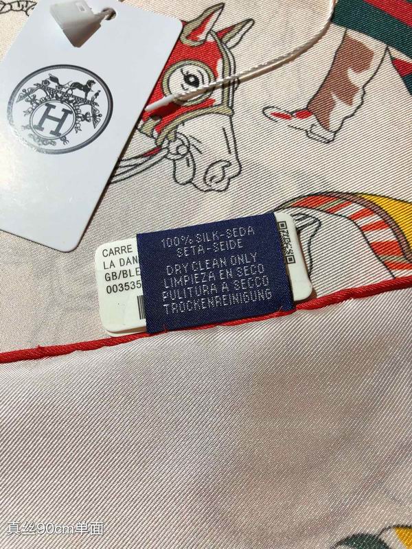 Hermes silk scarf 90X90cm E04 (12)