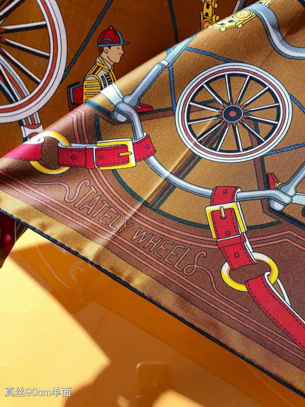 Hermes silk scarf 90X90cm E05 (11)