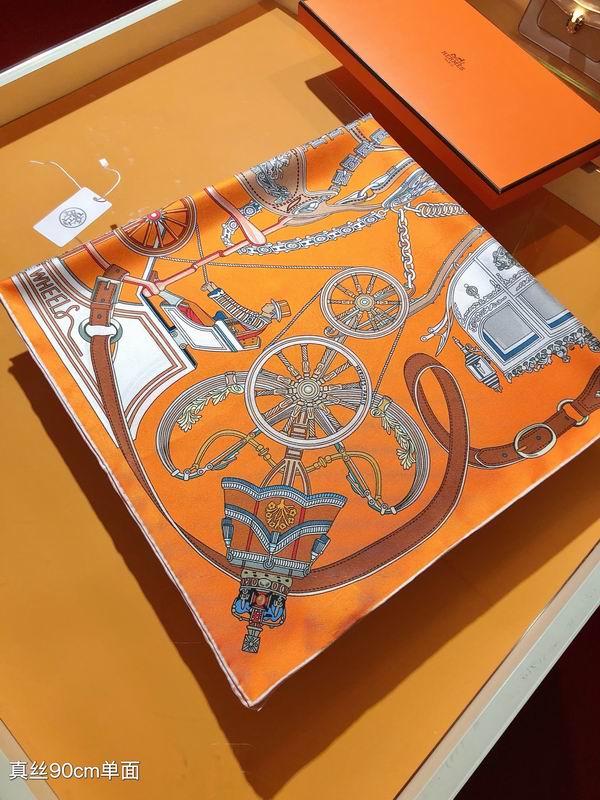 Hermes silk scarf 90X90cm E05 (4)