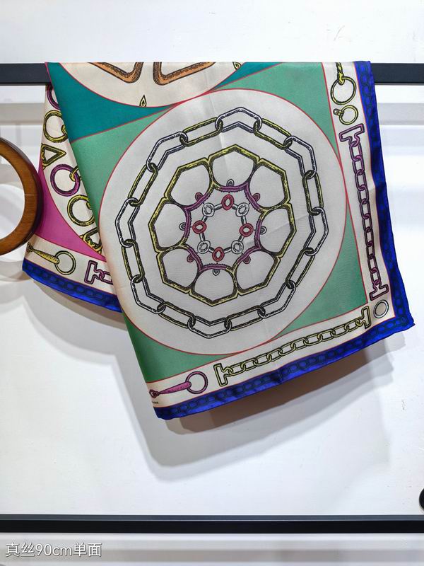 Hermes silk scarf 90X90cm E06 (10)