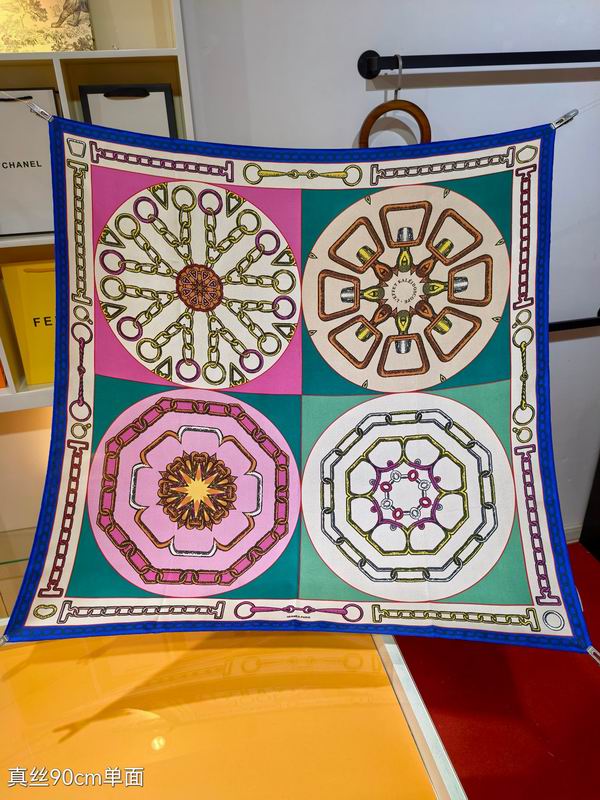 Hermes silk scarf 90X90cm E06 (14)