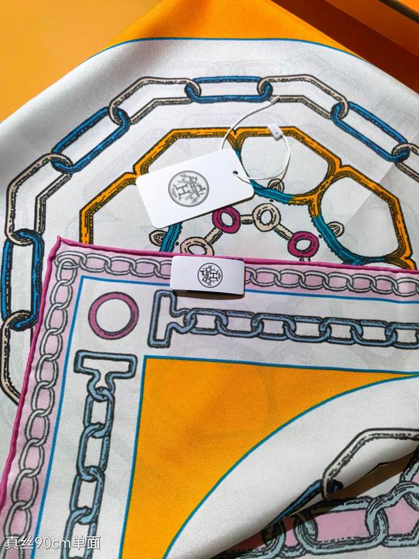 Hermes silk scarf 90X90cm E06 (19)