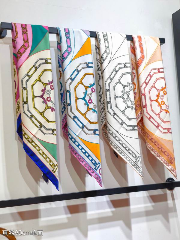Hermes silk scarf 90X90cm E06 (8)