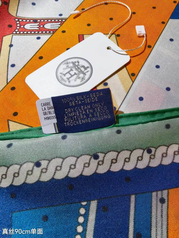 Hermes silk scarf 90X90cm E08 (18)