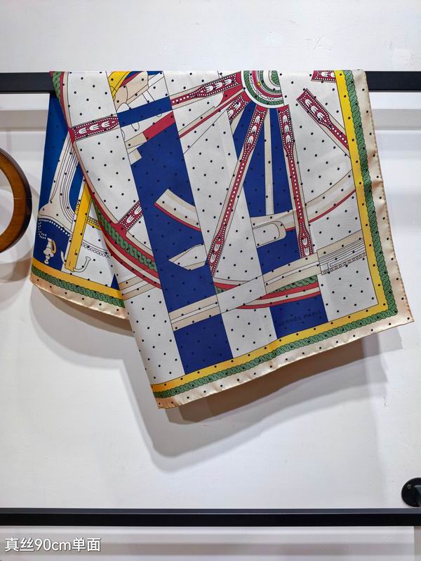 Hermes silk scarf 90X90cm E08 (9)
