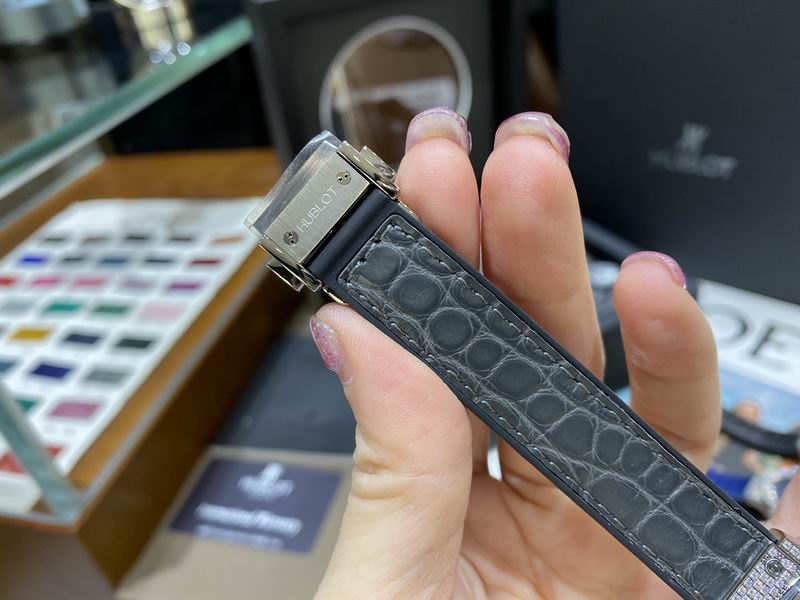 Hublot 33mm 36 (101)