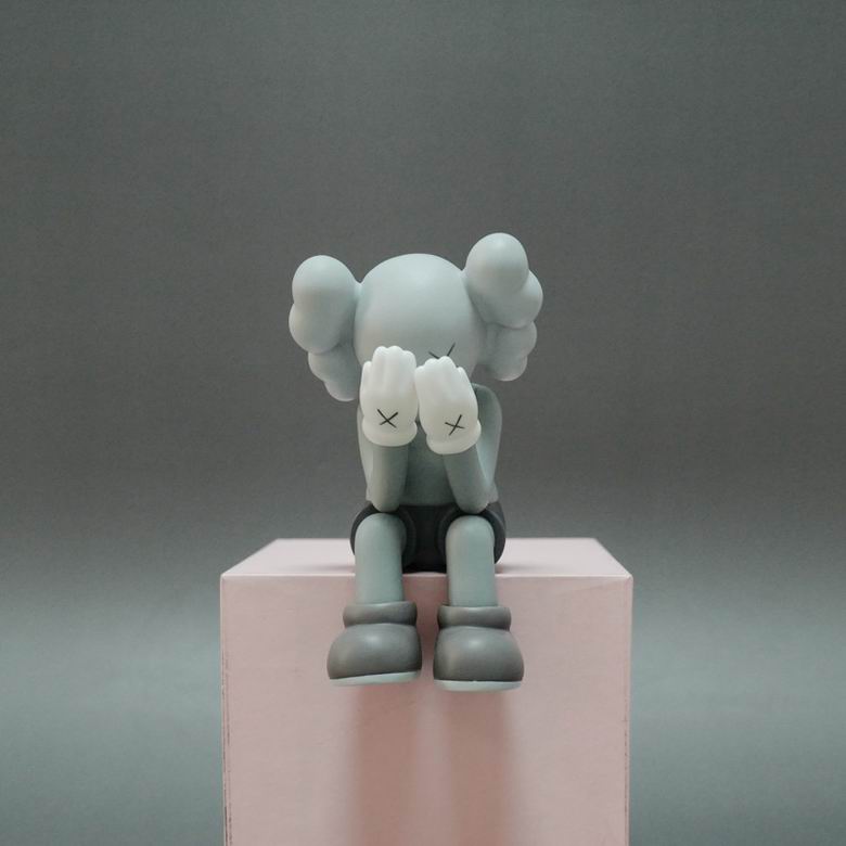 Kaws 12 6 9cm 110g m  (6)