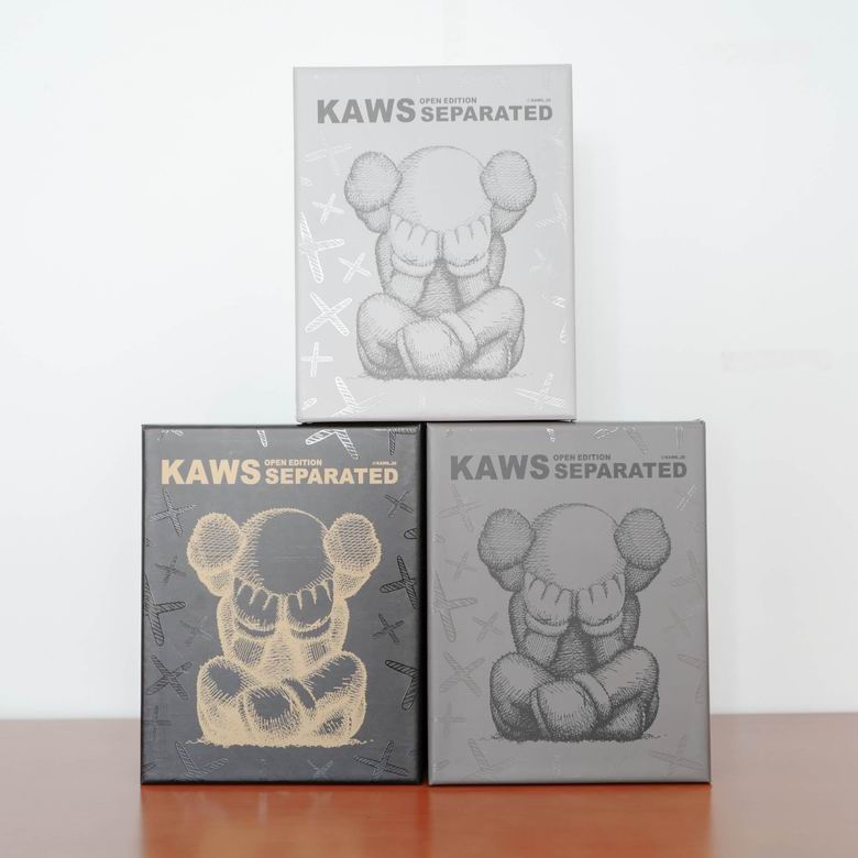 Kaws 13x20x20cm 700g m   (7)