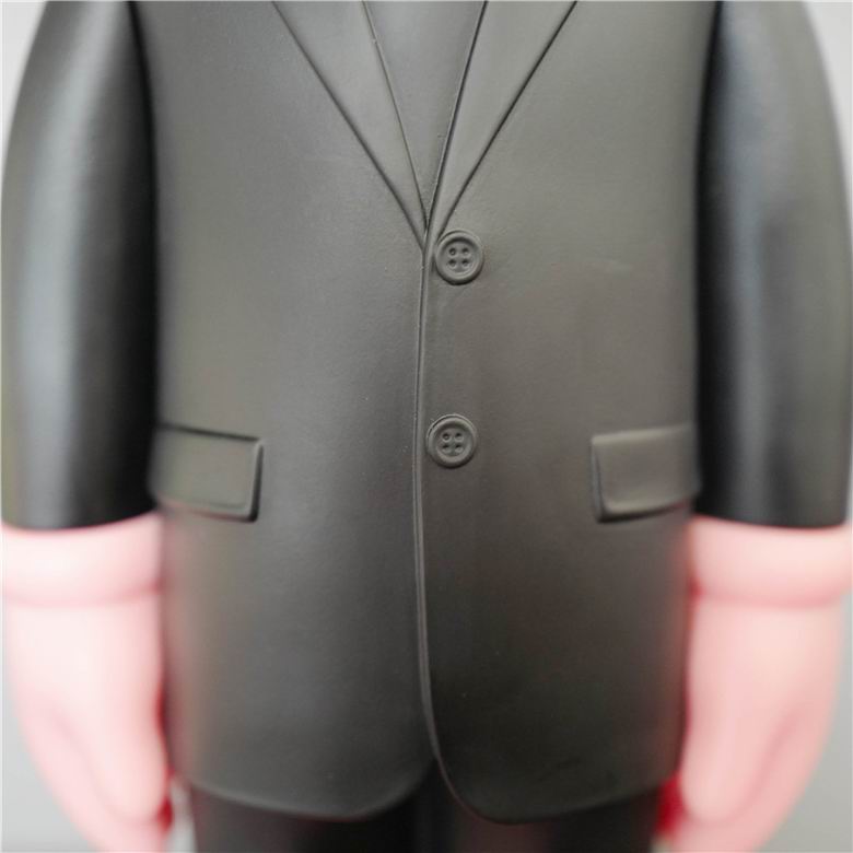 Kaws 15 10 37cm 900g m   (4)