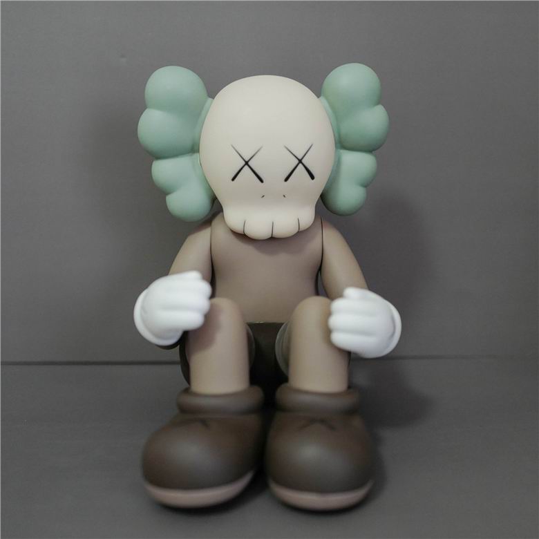 Kaws 25cm m  (4)