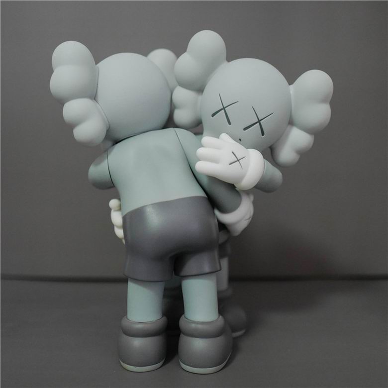 Kaws 26cm   (4)