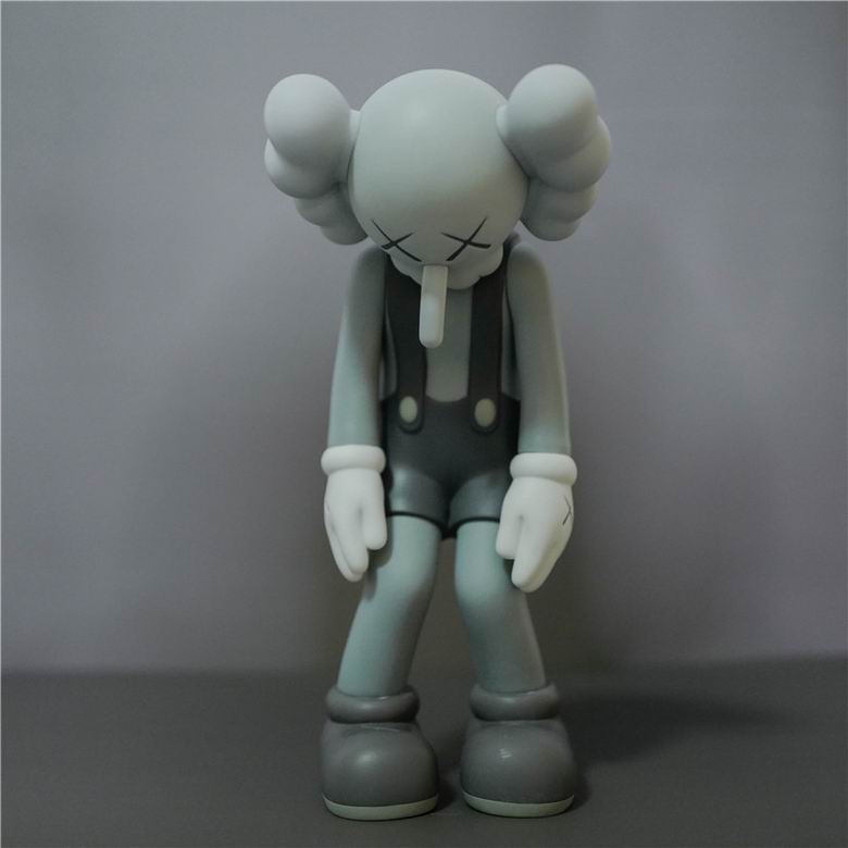 Kaws 30cm m  (6)