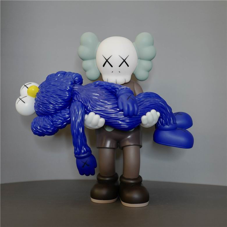 Kaws 35x15x35cm  2.6kg   (5)