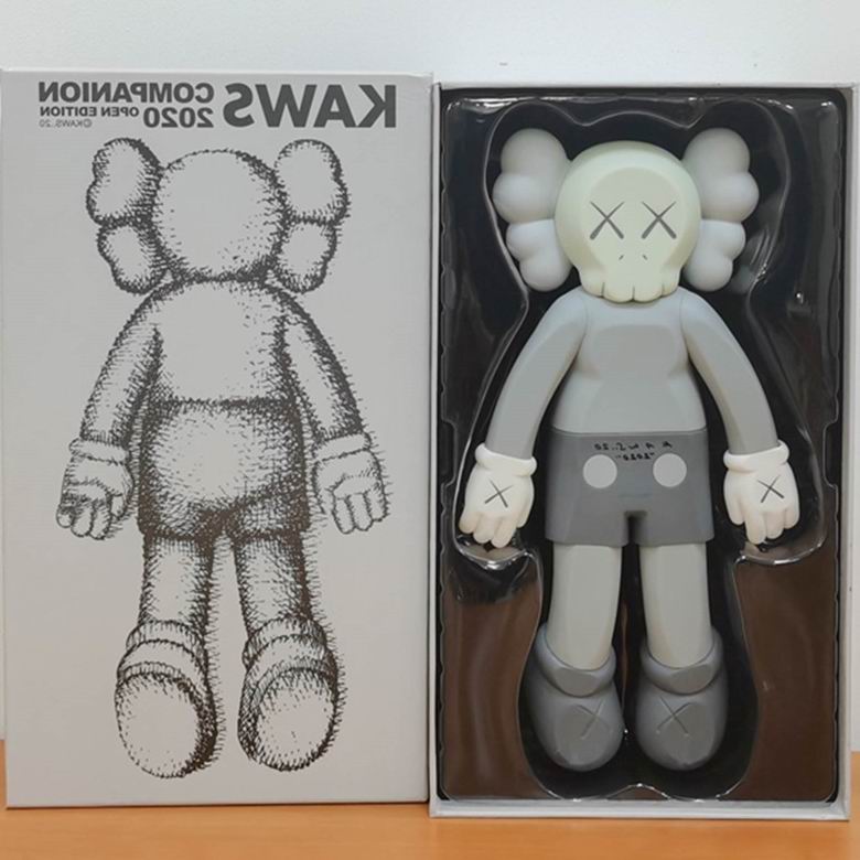 Kaws 41x22x8cm   (2)