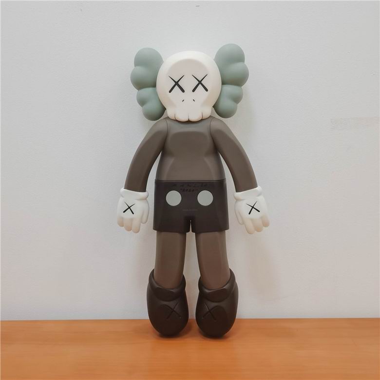 Kaws 41x22x8cm   (4)