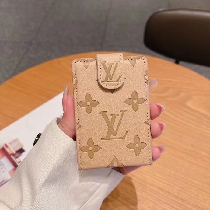 LV Card Bag (2)