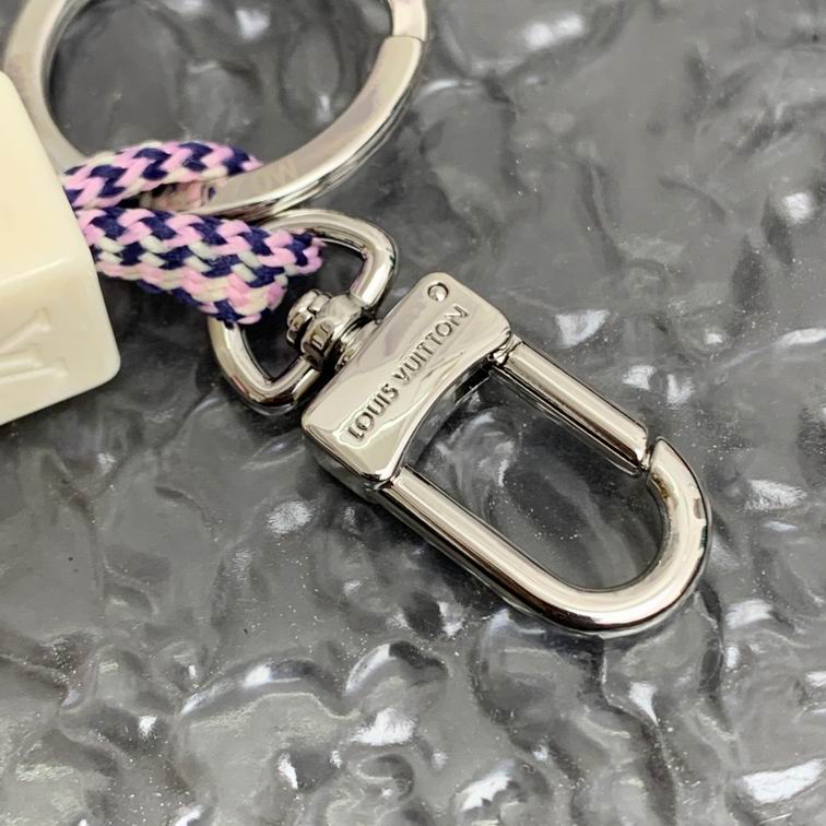 LV Keyring 02lyh374 (5)