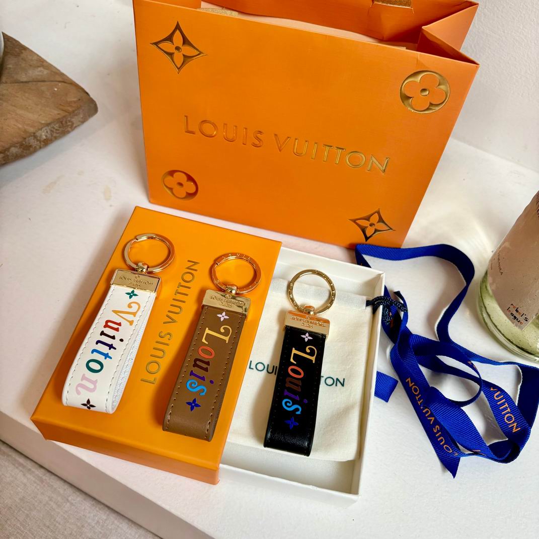 LV Keyring 02lyh376 (16)