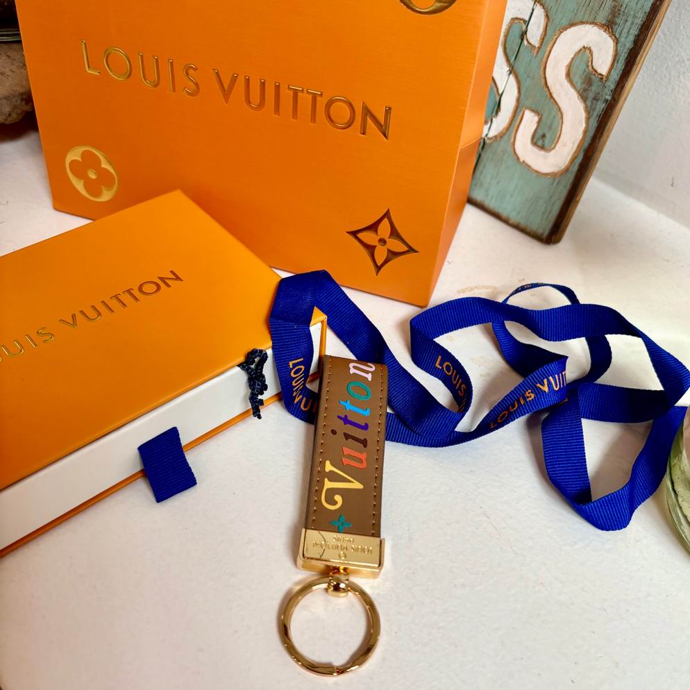 LV Keyring 02lyh376 (6)