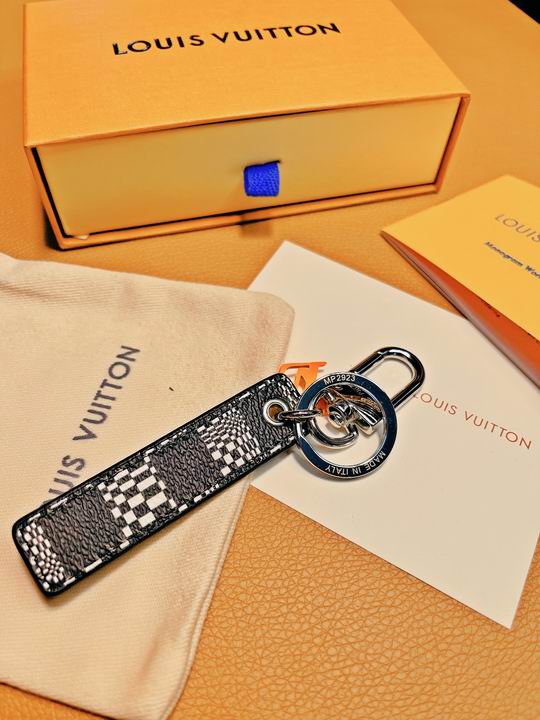 LV Keyring 02lyh378 (6)