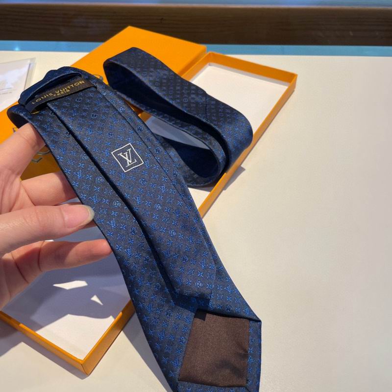 LV Tie hm (121)