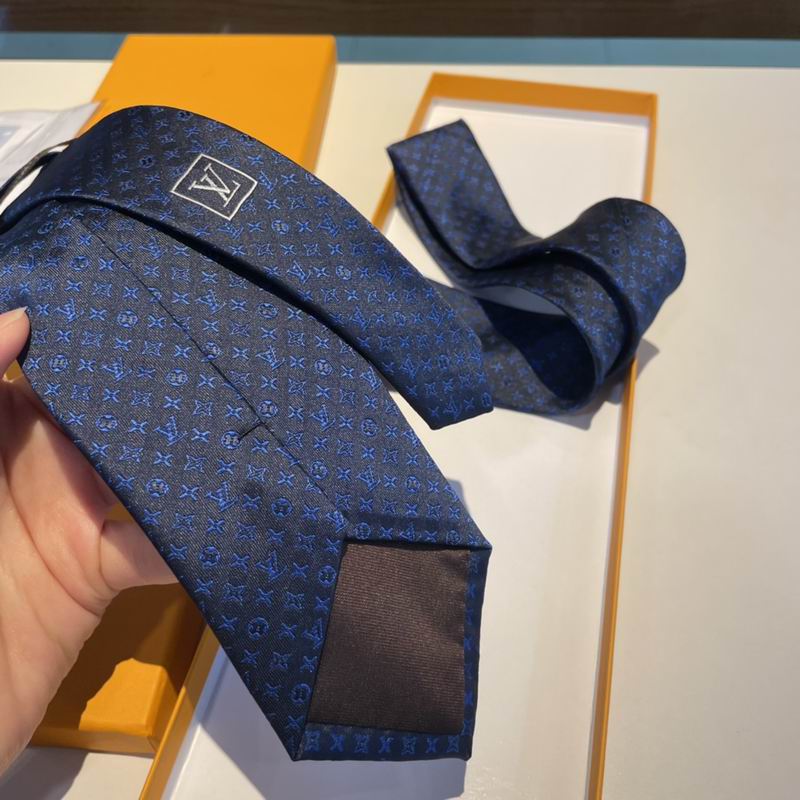LV Tie hm (149)