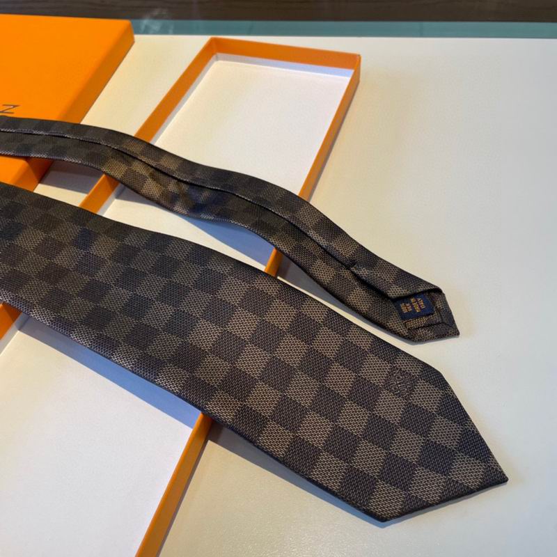 LV Tie hm (202)
