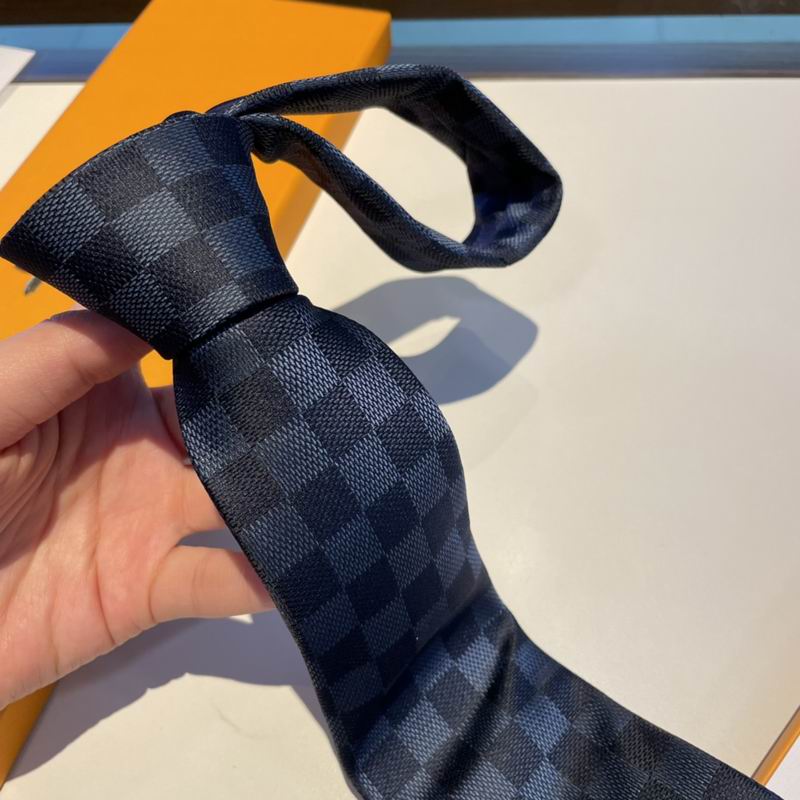 LV Tie hm (242)
