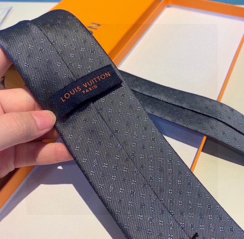 LV Tie hm (295)