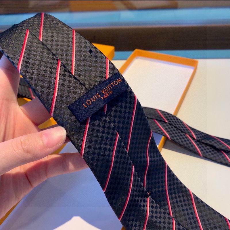 LV Tie hm (304)