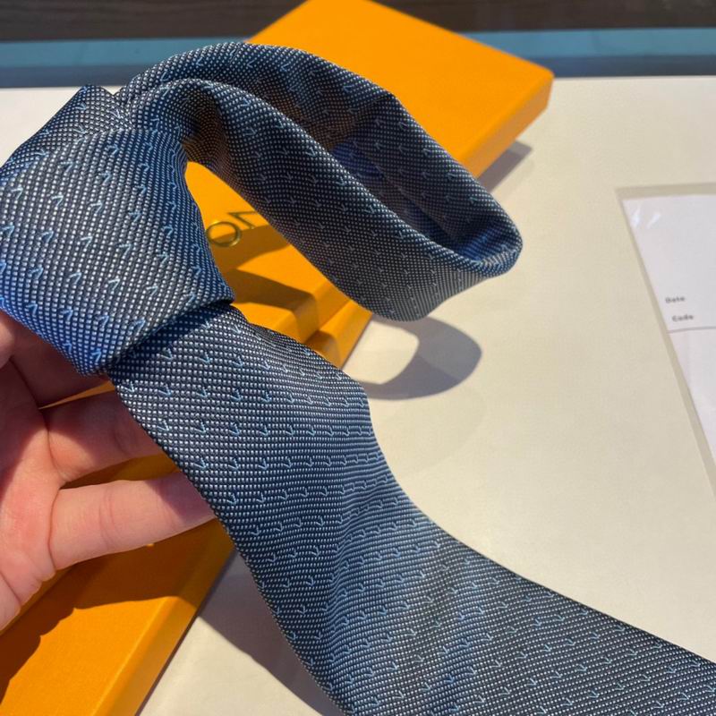 LV Tie hm (37)