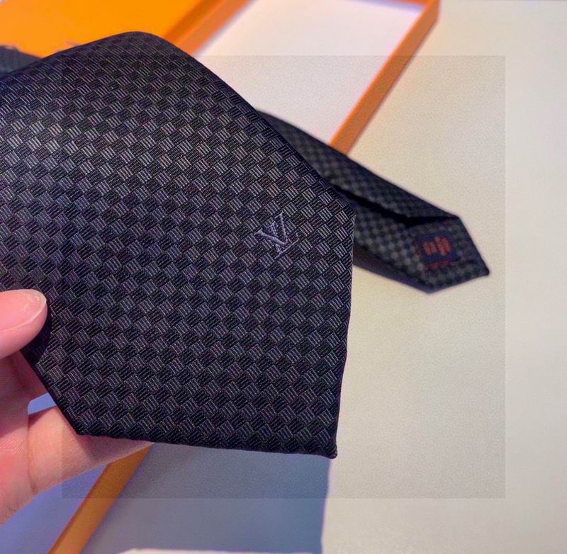 LV Tie hm (417)