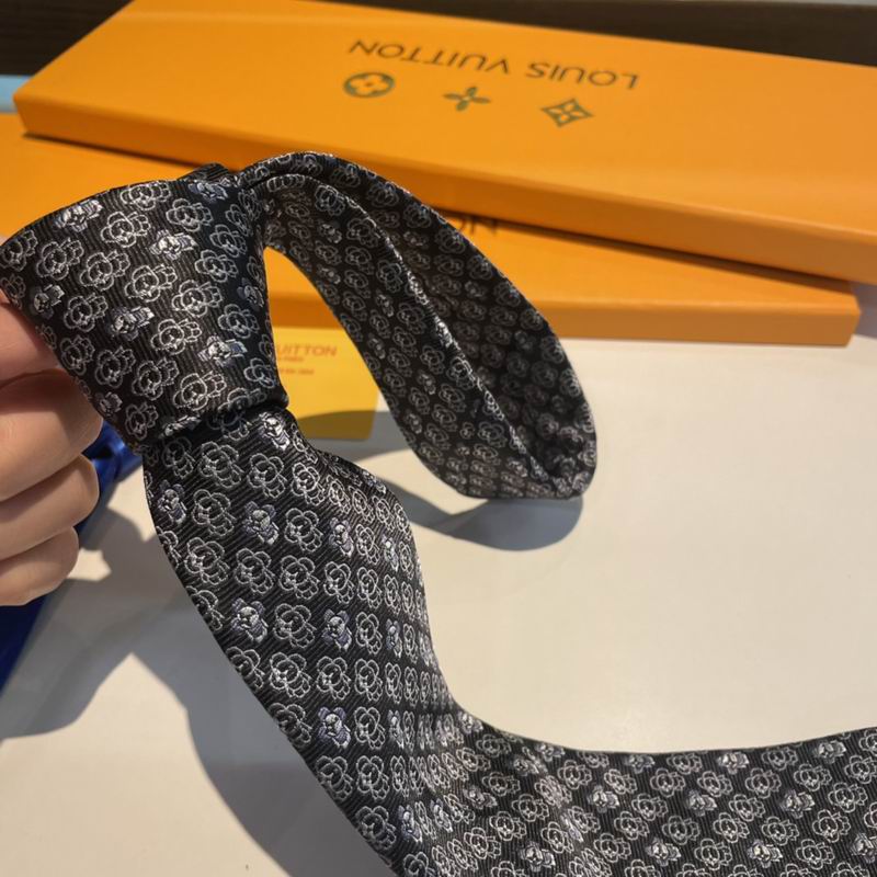 LV Tie hm (611)