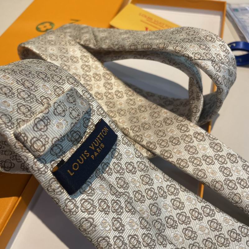 LV Tie hm (645)
