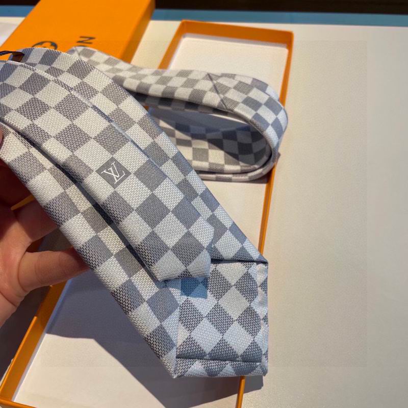 LV Tie hm (65)
