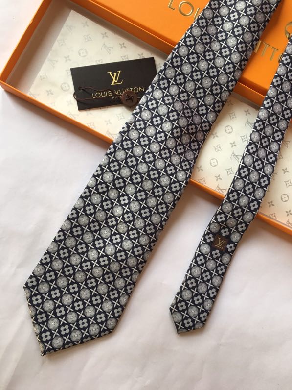 LV Tie hm (660)