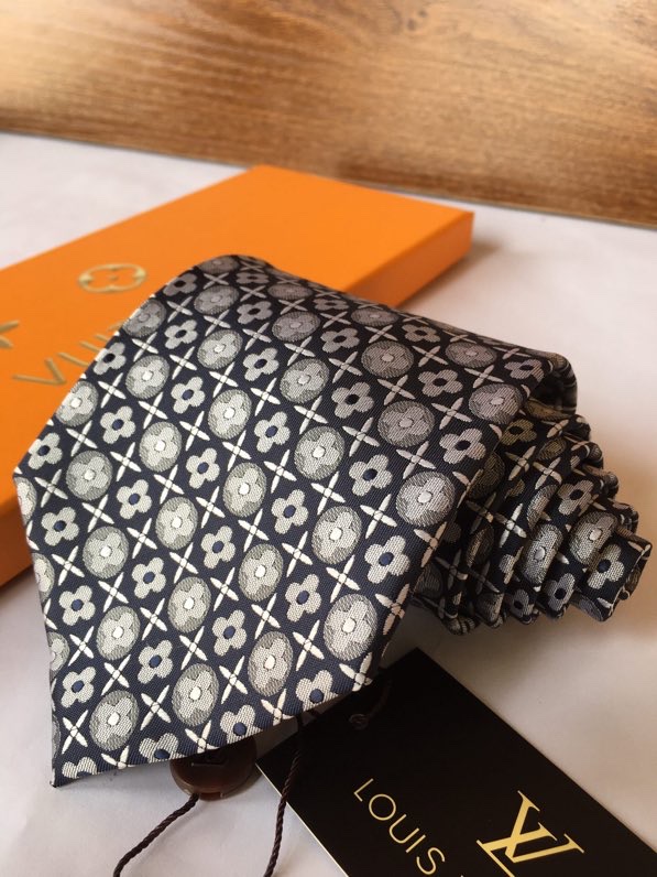 LV Tie hm (661)