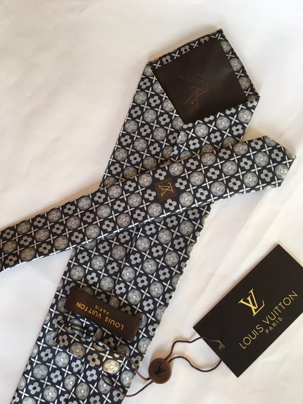 LV Tie hm (664)